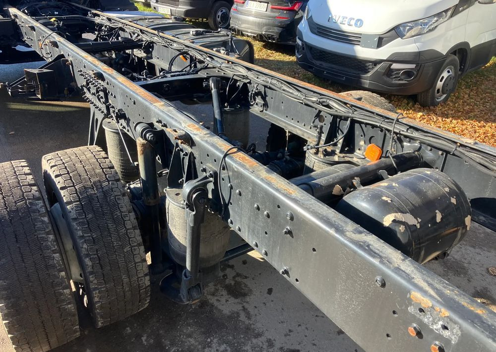 MAN MAN TGM 12.290 euro 6 ramo do zabudowy - Kamion-šasija: slika MAN MAN TGM 12.290 euro 6 ramo do zabudowy - Kamion-šasija MAN MAN TGM 12.290 euro 6 ramo do zabudowy - Kamion-šasija: slika MAN MAN TGM 12.290 euro 6 ramo do zabudowy - Kamion-šasija