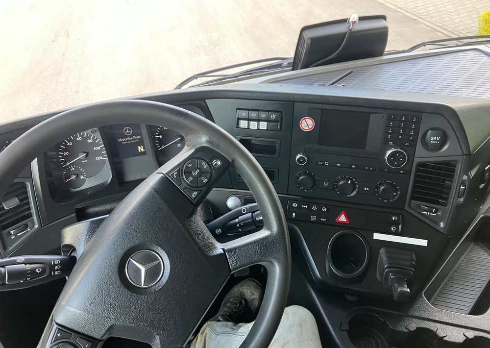 Mercedes-Benz ANTOS 1830 solidny kiper wywrotka blokada mostu - Kiper: slika Mercedes-Benz ANTOS 1830 solidny kiper wywrotka blokada mostu - Kiper Mercedes-Benz ANTOS 1830 solidny kiper wywrotka blokada mostu - Kiper: slika Mercedes-Benz ANTOS 1830 solidny kiper wywrotka blokada mostu - Kiper