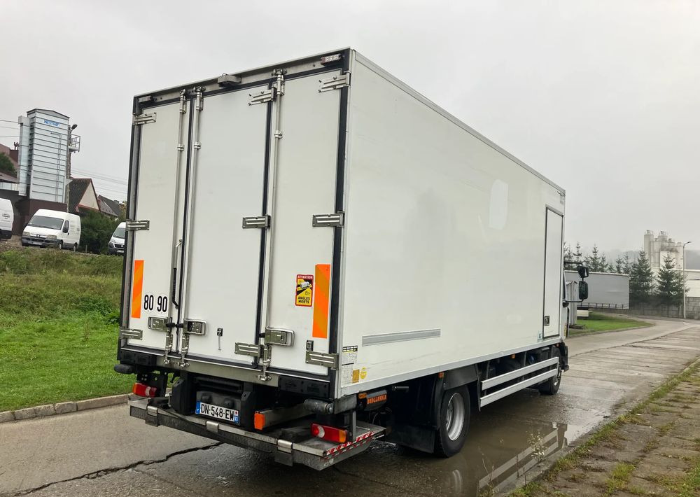 Renault Renault Gama D 240 chłodnia izoterma - Kamion hladnjača: slika Renault Renault Gama D 240 chłodnia izoterma - Kamion hladnjača Renault Renault Gama D 240 chłodnia izoterma - Kamion hladnjača: slika Renault Renault Gama D 240 chłodnia izoterma - Kamion hladnjača