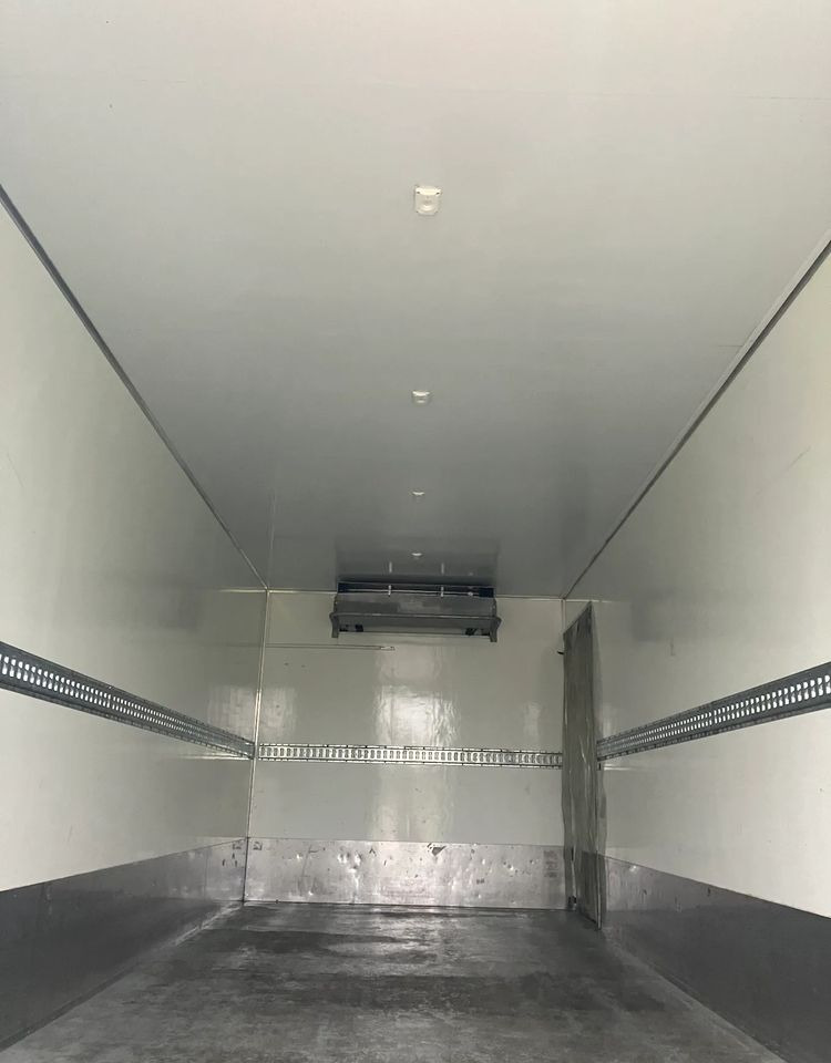 Renault Renault Gama D 240 chłodnia izoterma - Kamion hladnjača: slika Renault Renault Gama D 240 chłodnia izoterma - Kamion hladnjača Renault Renault Gama D 240 chłodnia izoterma - Kamion hladnjača: slika Renault Renault Gama D 240 chłodnia izoterma - Kamion hladnjača
