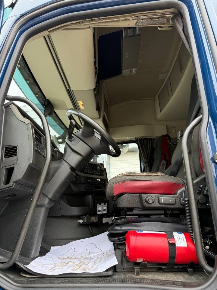 Tegljač Volvo FH med hydraulik: slika Tegljač Volvo FH med hydraulik