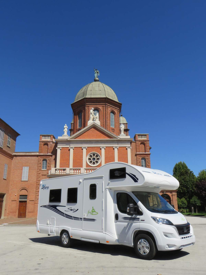 Fiat Ducato RETRACTABLE PLATFORM (300KG CAPACITY) - Alkoven kamper: slika Fiat Ducato RETRACTABLE PLATFORM (300KG CAPACITY) - Alkoven kamper Fiat Ducato RETRACTABLE PLATFORM (300KG CAPACITY) - Alkoven kamper: slika Fiat Ducato RETRACTABLE PLATFORM (300KG CAPACITY) - Alkoven kamper
