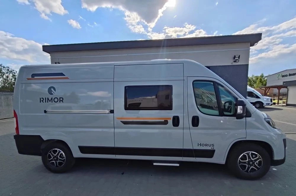Fiat Ducato Rimor Horus 45 NEW AUTOMAT Grau Truma Diesel Lampen FULL LED 4-Sitzer - Kamp kombi: slika Fiat Ducato Rimor Horus 45 NEW AUTOMAT Grau Truma Diesel Lampen FULL LED 4-Sitzer - Kamp kombi Fiat Ducato Rimor Horus 45 NEW AUTOMAT Grau Truma Diesel Lampen FULL LED 4-Sitzer - Kamp kombi: slika Fiat Ducato Rimor Horus 45 NEW AUTOMAT Grau Truma Diesel Lampen FULL LED 4-Sitzer - Kamp kombi
