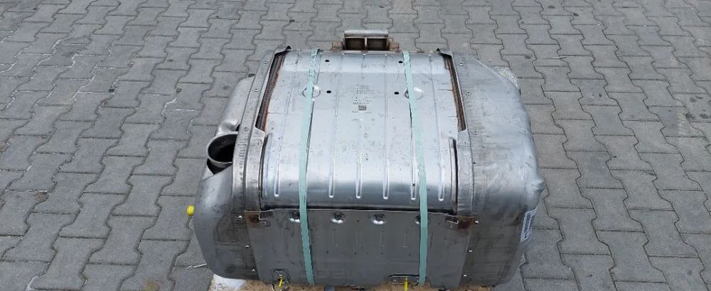 IVECO EUROCARGO EURO 6 KATALIZATOR TŁUMIK NOWY 5801833244 - Katalizator za Kamion: slika IVECO EUROCARGO EURO 6 KATALIZATOR TŁUMIK NOWY 5801833244 - Katalizator za Kamion IVECO EUROCARGO EURO 6 KATALIZATOR TŁUMIK NOWY 5801833244 - Katalizator za Kamion: slika IVECO EUROCARGO EURO 6 KATALIZATOR TŁUMIK NOWY 5801833244 - Katalizator za Kamion