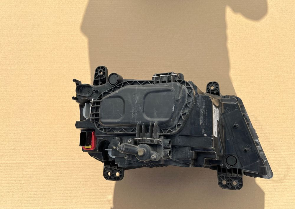 Lampa MAN TGL TGM TG3 reflektor RH nowy model - Svjetla/ Rasvjeta za Kamion: slika Lampa MAN TGL TGM TG3 reflektor RH nowy model - Svjetla/ Rasvjeta za Kamion Lampa MAN TGL TGM TG3 reflektor RH nowy model - Svjetla/ Rasvjeta za Kamion: slika Lampa MAN TGL TGM TG3 reflektor RH nowy model - Svjetla/ Rasvjeta za Kamion