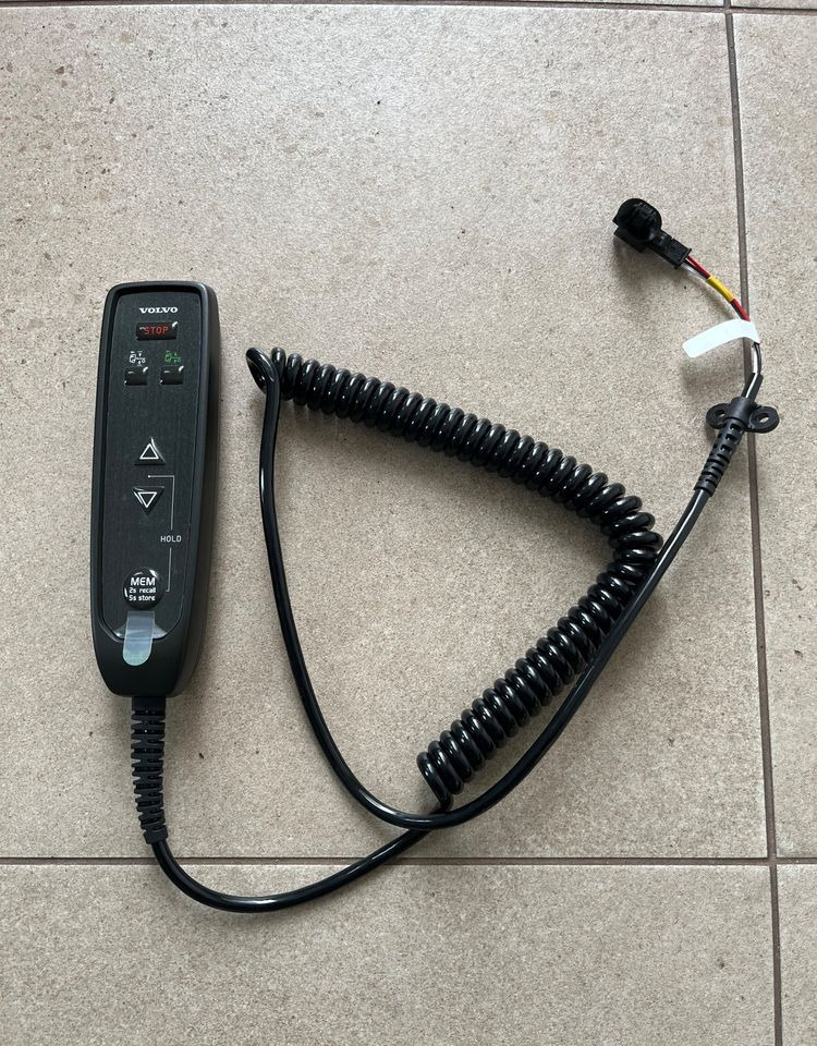 NOWY pilot podnoszenia poduszek Volvo FH5 Aero ecas - Kabina i unutrašnjost za Kamion: slika NOWY pilot podnoszenia poduszek Volvo FH5 Aero ecas - Kabina i unutrašnjost za Kamion NOWY pilot podnoszenia poduszek Volvo FH5 Aero ecas - Kabina i unutrašnjost za Kamion: slika NOWY pilot podnoszenia poduszek Volvo FH5 Aero ecas - Kabina i unutrašnjost za Kamion