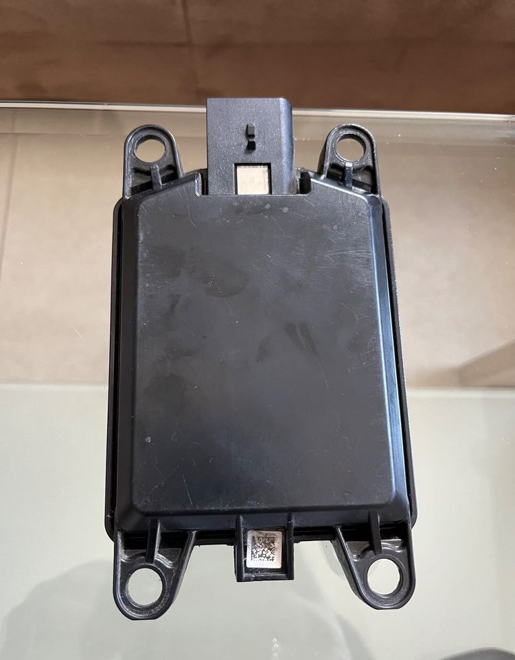 Radar MAN TGX TGS euro 6 ACC distronic - Senzor za Kamion: slika Radar MAN TGX TGS euro 6 ACC distronic - Senzor za Kamion Radar MAN TGX TGS euro 6 ACC distronic - Senzor za Kamion: slika Radar MAN TGX TGS euro 6 ACC distronic - Senzor za Kamion