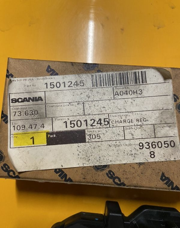 Regulator napięcia w alternatorze Scania R NOWY - Alternator za Kamion: slika Regulator napięcia w alternatorze Scania R NOWY - Alternator za Kamion Regulator napięcia w alternatorze Scania R NOWY - Alternator za Kamion: slika Regulator napięcia w alternatorze Scania R NOWY - Alternator za Kamion