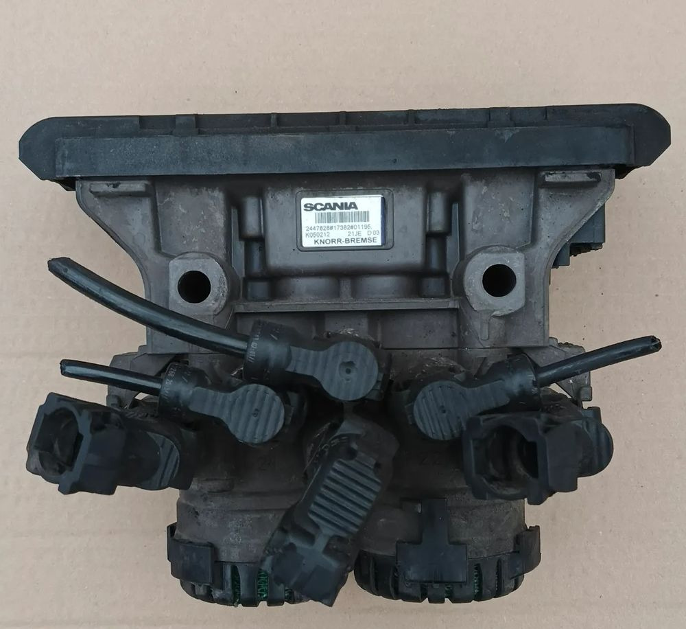 SCANIA R S ZAWÓR MODULATOR EBS 2447828 K050212 - Kočioni ventil za Kamion: slika SCANIA R S ZAWÓR MODULATOR EBS 2447828 K050212 - Kočioni ventil za Kamion SCANIA R S ZAWÓR MODULATOR EBS 2447828 K050212 - Kočioni ventil za Kamion: slika SCANIA R S ZAWÓR MODULATOR EBS 2447828 K050212 - Kočioni ventil za Kamion