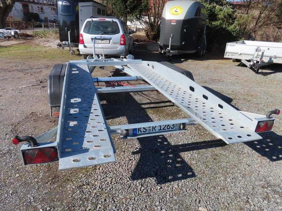 Böckmann, Autotransporter, 2,7 to. kippbar, 100 km, PKW Anhänger - Prikolica za prijevoz automobila: slika Böckmann, Autotransporter, 2,7 to. kippbar, 100 km, PKW Anhänger - Prikolica za prijevoz automobila Böckmann, Autotransporter, 2,7 to. kippbar, 100 km, PKW Anhänger - Prikolica za prijevoz automobila: slika Böckmann, Autotransporter, 2,7 to. kippbar, 100 km, PKW Anhänger - Prikolica za prijevoz automobila