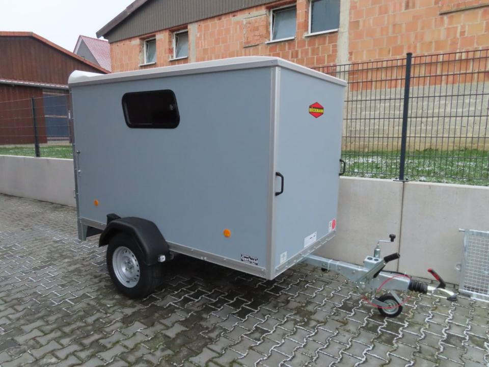 Böckmann KT 2513/135 PKW-Anhänger Kofferanhänger Fenster 100km/h - Auto prikolica: slika Böckmann KT 2513/135 PKW-Anhänger Kofferanhänger Fenster 100km/h - Auto prikolica Böckmann KT 2513/135 PKW-Anhänger Kofferanhänger Fenster 100km/h - Auto prikolica: slika Böckmann KT 2513/135 PKW-Anhänger Kofferanhänger Fenster 100km/h - Auto prikolica