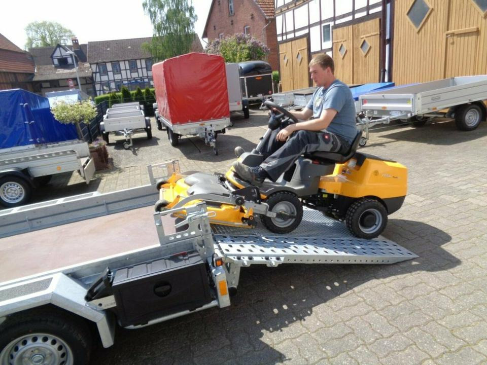 Prikolica za radne strojeve Böckmann PKW-Anhänger, Baumaschinentransporter, 2,7 to. 100 km/h: slika Prikolica za radne strojeve Böckmann PKW-Anhänger, Baumaschinentransporter, 2,7 to. 100 km/h