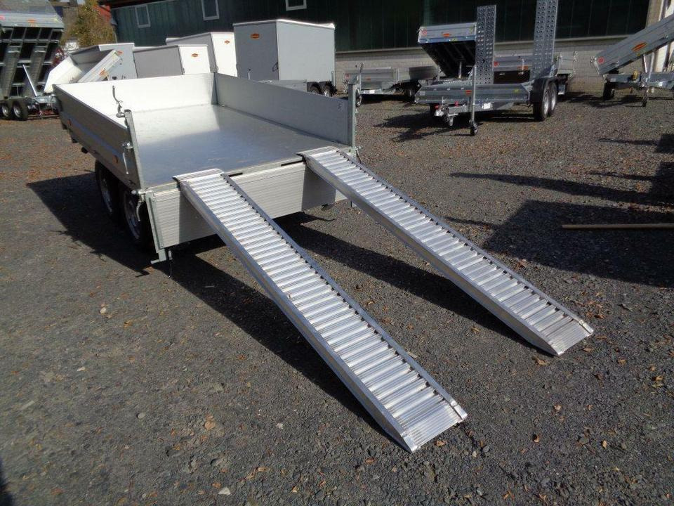 Kiper prikolica Böckmann PKW-Anhänger Elektro Dreiseitenkipper, 2,7 to: slika Kiper prikolica Böckmann PKW-Anhänger Elektro Dreiseitenkipper, 2,7 to