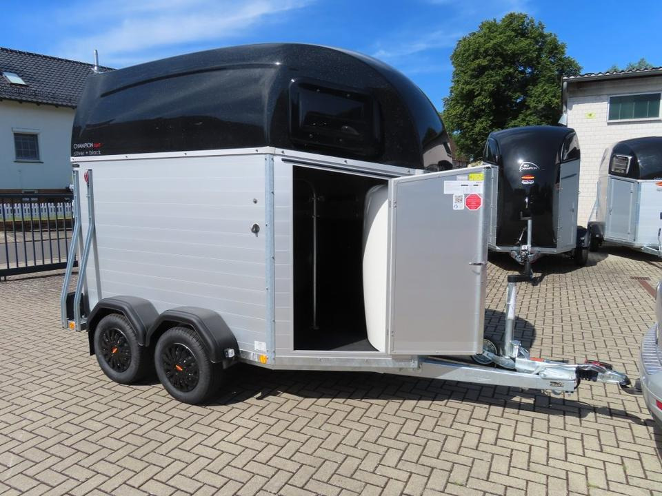 Böckmann Pferdeanhänger Champion Esprit Flügeltür Sattelkammer - Prikolica za konje: slika Böckmann Pferdeanhänger Champion Esprit Flügeltür Sattelkammer - Prikolica za konje Böckmann Pferdeanhänger Champion Esprit Flügeltür Sattelkammer - Prikolica za konje: slika Böckmann Pferdeanhänger Champion Esprit Flügeltür Sattelkammer - Prikolica za konje