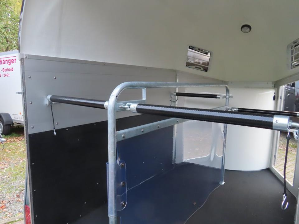 Prikolica za konje Böckmann Pferdeanhänger, Champion, Esprit, Sattelkammer, 100 km/h: slika Prikolica za konje Böckmann Pferdeanhänger, Champion, Esprit, Sattelkammer, 100 km/h