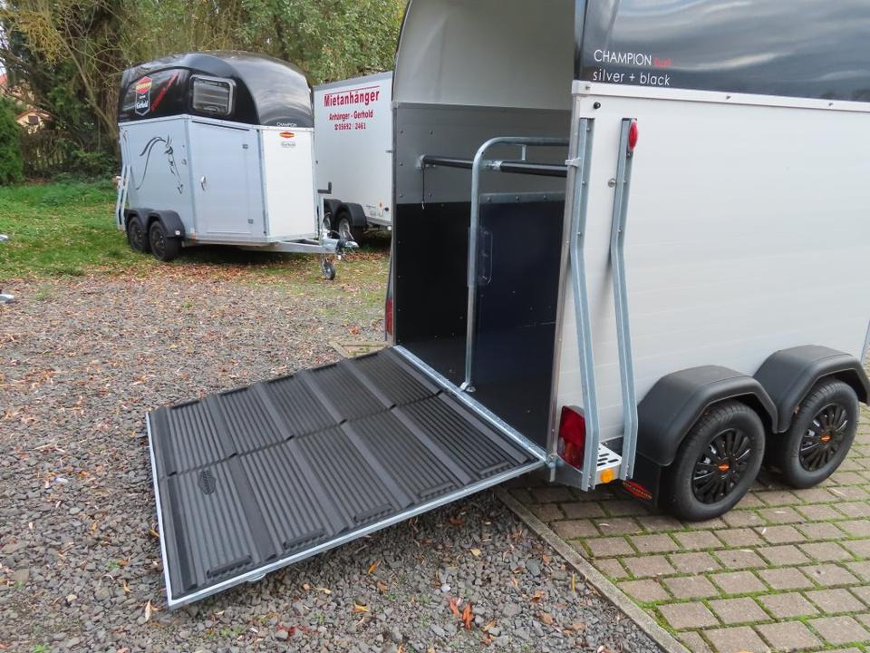 Prikolica za konje Böckmann Pferdeanhänger, Champion, Esprit, Sattelkammer, 100 km/h: slika Prikolica za konje Böckmann Pferdeanhänger, Champion, Esprit, Sattelkammer, 100 km/h