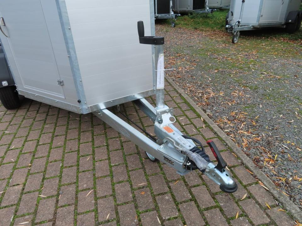 Prikolica za konje Böckmann Pferdeanhänger, Champion, Esprit, Sattelkammer, 100 km/h: slika Prikolica za konje Böckmann Pferdeanhänger, Champion, Esprit, Sattelkammer, 100 km/h