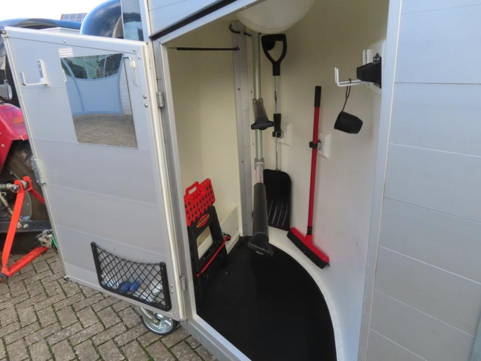 Böckmann Pferdeanhänger Champion R, Alub., 100 km/h - Prikolica za konje: slika Böckmann Pferdeanhänger Champion R, Alub., 100 km/h - Prikolica za konje Böckmann Pferdeanhänger Champion R, Alub., 100 km/h - Prikolica za konje: slika Böckmann Pferdeanhänger Champion R, Alub., 100 km/h - Prikolica za konje