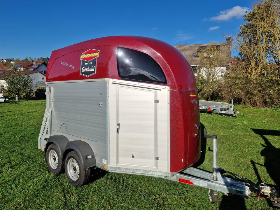 Böckmann Pferdeanhänger Champion R, SaKa., 100 km/h - Prikolica za konje: slika Böckmann Pferdeanhänger Champion R, SaKa., 100 km/h - Prikolica za konje Böckmann Pferdeanhänger Champion R, SaKa., 100 km/h - Prikolica za konje: slika Böckmann Pferdeanhänger Champion R, SaKa., 100 km/h - Prikolica za konje