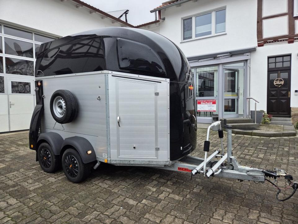 Böckmann Pferdeanhänger Champion R SaKa. WCF-Fahrwerk 100 km/h - Prikolica za konje: slika Böckmann Pferdeanhänger Champion R SaKa. WCF-Fahrwerk 100 km/h - Prikolica za konje Böckmann Pferdeanhänger Champion R SaKa. WCF-Fahrwerk 100 km/h - Prikolica za konje: slika Böckmann Pferdeanhänger Champion R SaKa. WCF-Fahrwerk 100 km/h - Prikolica za konje