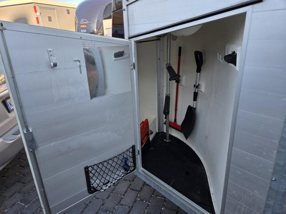 Böckmann, Pferdeanhänger, Champion R, top, SaKa. 100 km/h - Prikolica za konje: slika Böckmann, Pferdeanhänger, Champion R, top, SaKa. 100 km/h - Prikolica za konje Böckmann, Pferdeanhänger, Champion R, top, SaKa. 100 km/h - Prikolica za konje: slika Böckmann, Pferdeanhänger, Champion R, top, SaKa. 100 km/h - Prikolica za konje