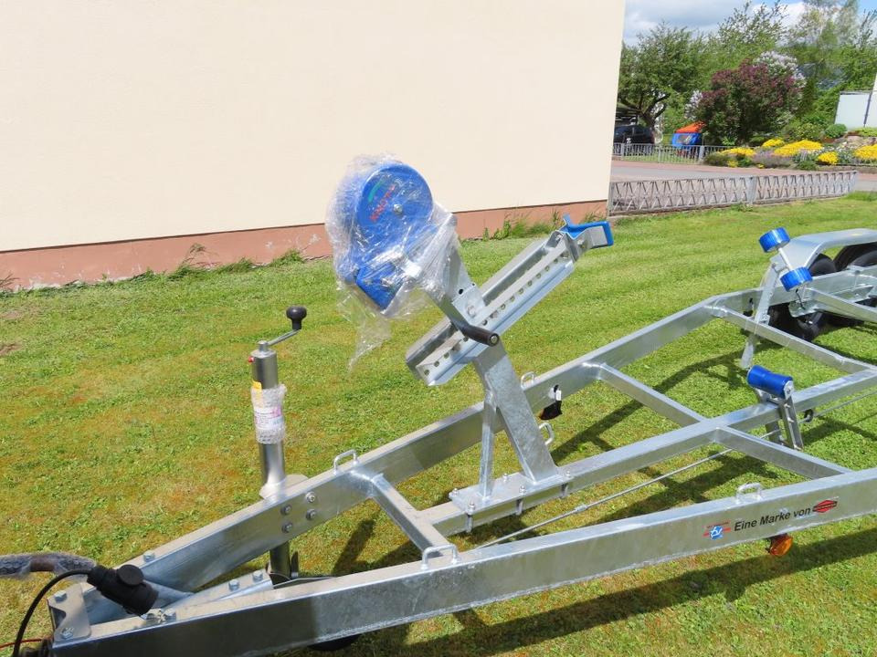 Böckmann - TPV PKW Anhänger Bootstrailer 2,7 to. Bootsanhänger - Prikolica za plovila: slika Böckmann - TPV PKW Anhänger Bootstrailer 2,7 to. Bootsanhänger - Prikolica za plovila Böckmann - TPV PKW Anhänger Bootstrailer 2,7 to. Bootsanhänger - Prikolica za plovila: slika Böckmann - TPV PKW Anhänger Bootstrailer 2,7 to. Bootsanhänger - Prikolica za plovila