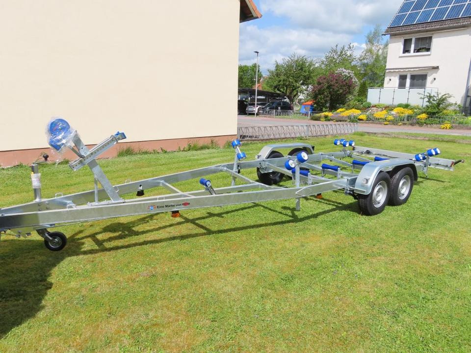 Böckmann - TPV PKW Anhänger Bootstrailer 2,7 to. Bootsanhänger - Prikolica za plovila: slika Böckmann - TPV PKW Anhänger Bootstrailer 2,7 to. Bootsanhänger - Prikolica za plovila Böckmann - TPV PKW Anhänger Bootstrailer 2,7 to. Bootsanhänger - Prikolica za plovila: slika Böckmann - TPV PKW Anhänger Bootstrailer 2,7 to. Bootsanhänger - Prikolica za plovila