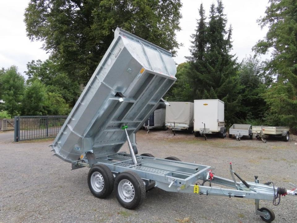 PKW Anhänger Kipper Muldenkipper Auffahrschienen 3,5t 100km/h - Kiper prikolica: slika PKW Anhänger Kipper Muldenkipper Auffahrschienen 3,5t 100km/h - Kiper prikolica PKW Anhänger Kipper Muldenkipper Auffahrschienen 3,5t 100km/h - Kiper prikolica: slika PKW Anhänger Kipper Muldenkipper Auffahrschienen 3,5t 100km/h - Kiper prikolica