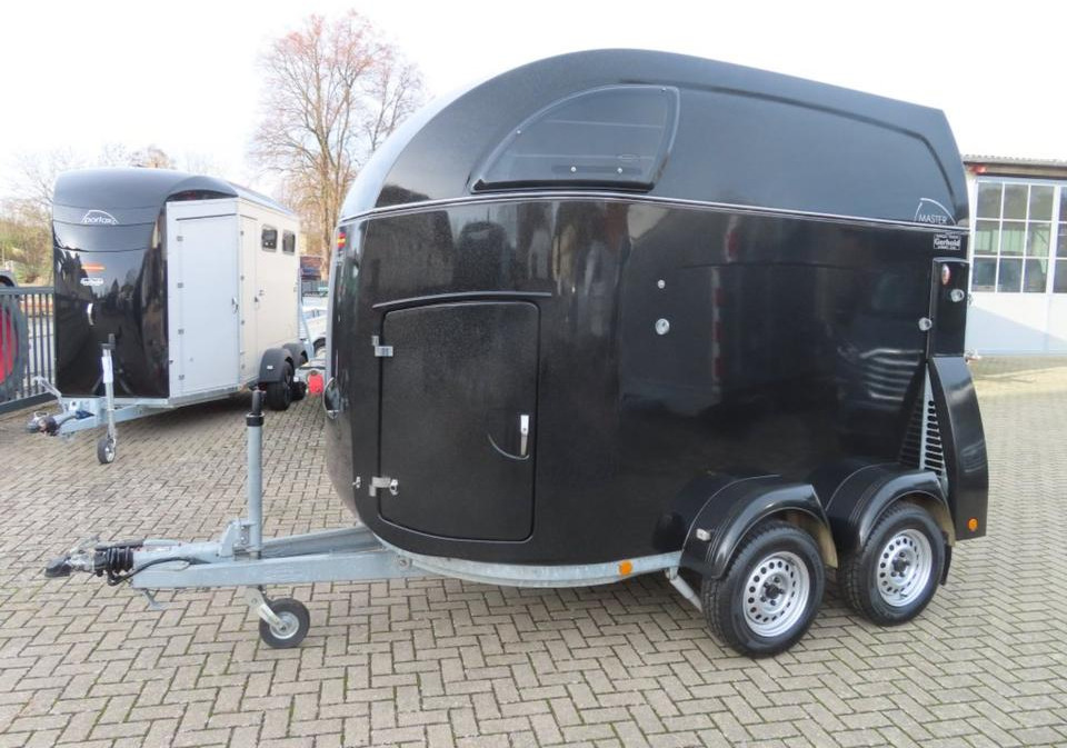 Pferdeanhänger Böckmann Master, Aluboden Sattelkammer 100 Km/h - Prikolica za konje: slika Pferdeanhänger Böckmann Master, Aluboden Sattelkammer 100 Km/h - Prikolica za konje Pferdeanhänger Böckmann Master, Aluboden Sattelkammer 100 Km/h - Prikolica za konje: slika Pferdeanhänger Böckmann Master, Aluboden Sattelkammer 100 Km/h - Prikolica za konje