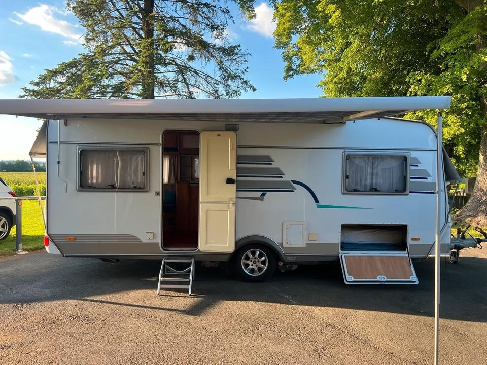 Wohnwagen Hymer Top Ausstattung Mover Vohrzelt 4x Schlafplätze WC - Kamp prikolica: slika Wohnwagen Hymer Top Ausstattung Mover Vohrzelt 4x Schlafplätze WC - Kamp prikolica Wohnwagen Hymer Top Ausstattung Mover Vohrzelt 4x Schlafplätze WC - Kamp prikolica: slika Wohnwagen Hymer Top Ausstattung Mover Vohrzelt 4x Schlafplätze WC - Kamp prikolica