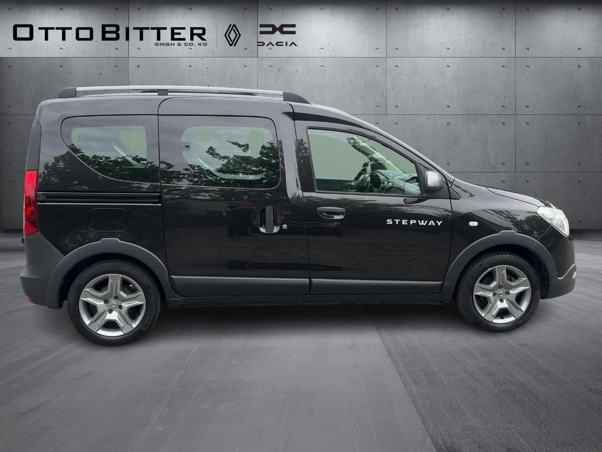 Dacia Dokker Stepway TCe130 ANHÄNGERKUPPLUNG/WINTERR - Putnički kombi: slika Dacia Dokker Stepway TCe130 ANHÄNGERKUPPLUNG/WINTERR - Putnički kombi Dacia Dokker Stepway TCe130 ANHÄNGERKUPPLUNG/WINTERR - Putnički kombi: slika Dacia Dokker Stepway TCe130 ANHÄNGERKUPPLUNG/WINTERR - Putnički kombi