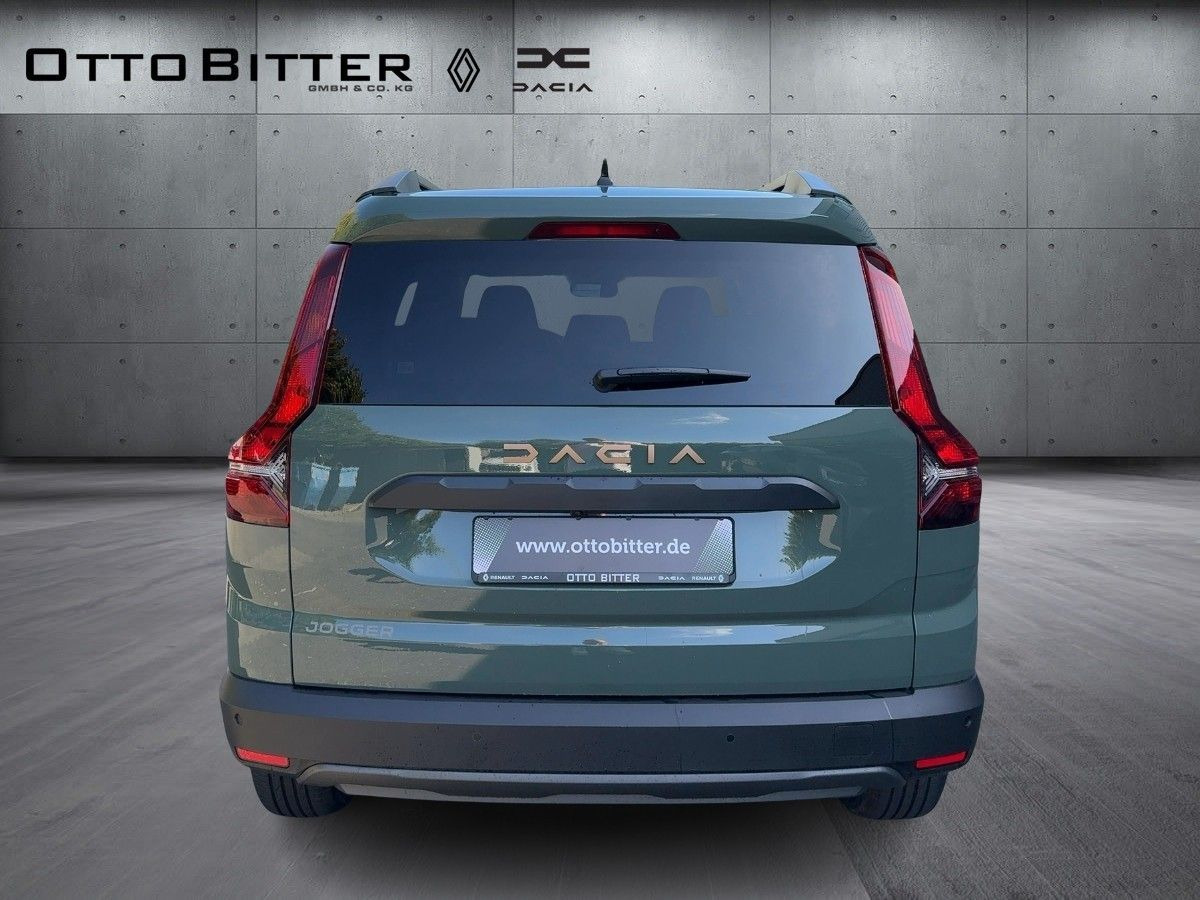 Dacia Jogger Extreme TCe110 5-Sitze CITY-PAKET/NAVI - Karavan: slika Dacia Jogger Extreme TCe110 5-Sitze CITY-PAKET/NAVI - Karavan Dacia Jogger Extreme TCe110 5-Sitze CITY-PAKET/NAVI - Karavan: slika Dacia Jogger Extreme TCe110 5-Sitze CITY-PAKET/NAVI - Karavan