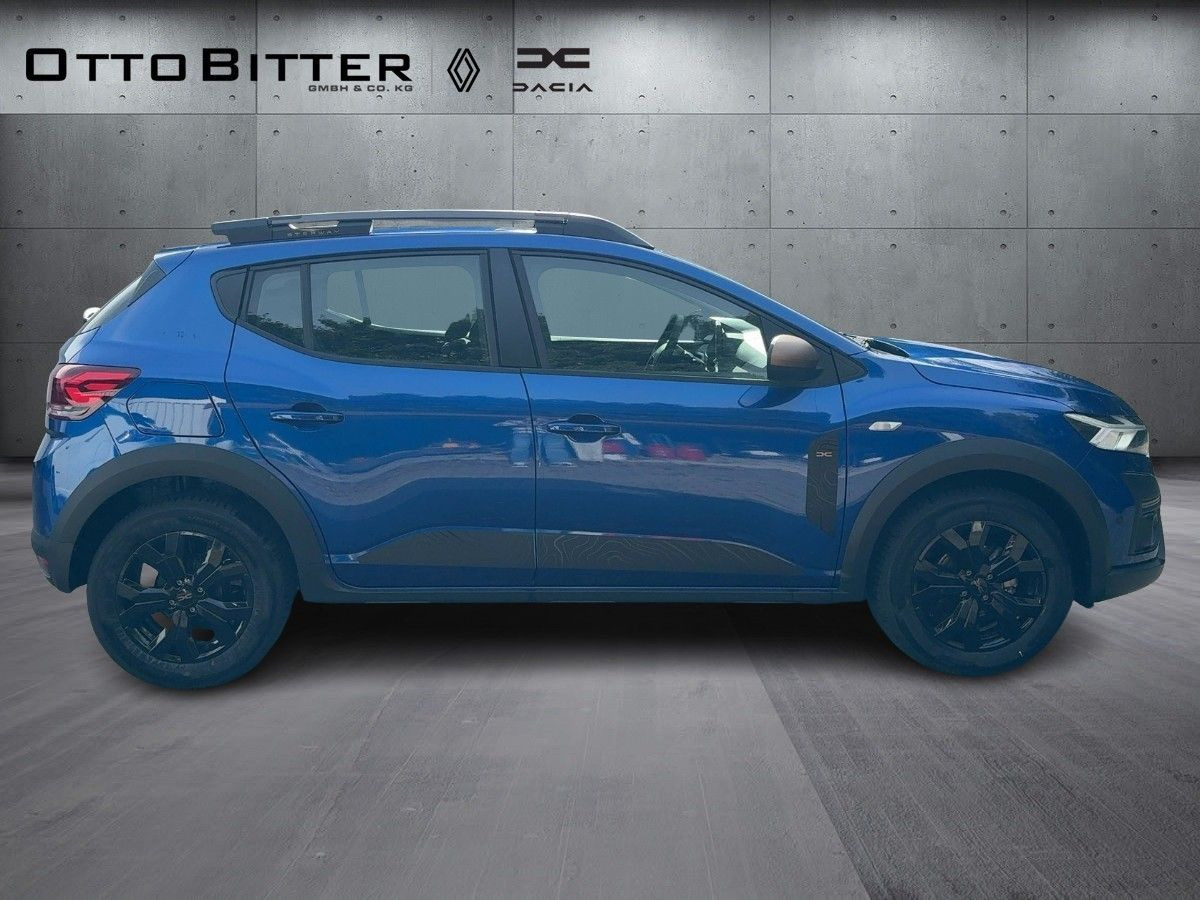 Dacia Sandero Stepway Extreme TCe110 CITY-PAKET/NAVI - Limuzina: slika Dacia Sandero Stepway Extreme TCe110 CITY-PAKET/NAVI - Limuzina Dacia Sandero Stepway Extreme TCe110 CITY-PAKET/NAVI - Limuzina: slika Dacia Sandero Stepway Extreme TCe110 CITY-PAKET/NAVI - Limuzina