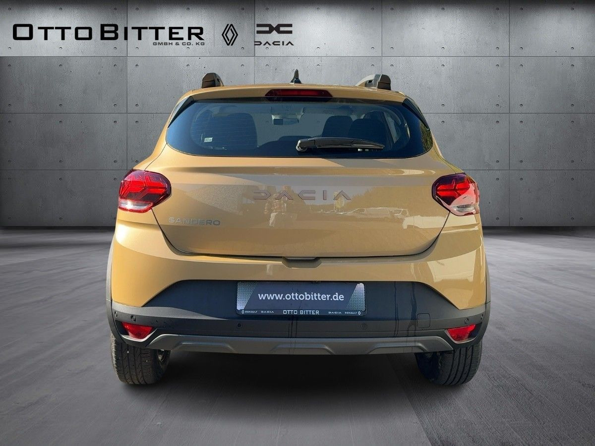 Dacia Sandero Stepway Extreme TCe110 CITY-PAKET/NAVI - Limuzina: slika Dacia Sandero Stepway Extreme TCe110 CITY-PAKET/NAVI - Limuzina Dacia Sandero Stepway Extreme TCe110 CITY-PAKET/NAVI - Limuzina: slika Dacia Sandero Stepway Extreme TCe110 CITY-PAKET/NAVI - Limuzina