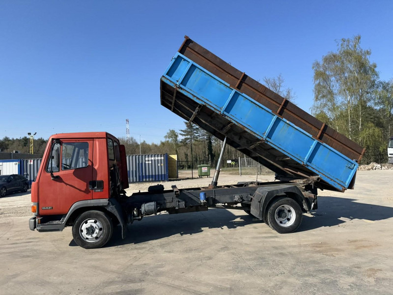 Kiper DAF 45 ATI 160 (FULL STEEL SUSPENSION / MANUAL PUMP / EURO 2): slika Kiper DAF 45 ATI 160 (FULL STEEL SUSPENSION / MANUAL PUMP / EURO 2) Kiper DAF 45 ATI 160 (FULL STEEL SUSPENSION / MANUAL PUMP / EURO 2): slika Kiper DAF 45 ATI 160 (FULL STEEL SUSPENSION / MANUAL PUMP / EURO 2)