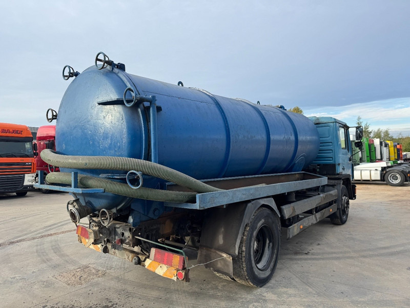 MAN 18.232 (12.000L / STEEL SUSPENSION / 6 CYLINDER WITH MANUAL PUMP) - Vakum kamion: slika MAN 18.232 (12.000L / STEEL SUSPENSION / 6 CYLINDER WITH MANUAL PUMP) - Vakum kamion MAN 18.232 (12.000L / STEEL SUSPENSION / 6 CYLINDER WITH MANUAL PUMP) - Vakum kamion: slika MAN 18.232 (12.000L / STEEL SUSPENSION / 6 CYLINDER WITH MANUAL PUMP) - Vakum kamion