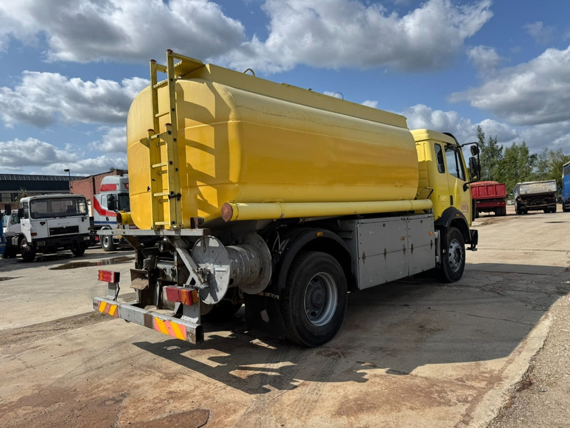 Mercedes-Benz SK 1726 (13.000L / 2 COMPARTIMENTS / GRAND PONT / LAMES / V8) - Kamion cisterna: slika Mercedes-Benz SK 1726 (13.000L / 2 COMPARTIMENTS / GRAND PONT / LAMES / V8) - Kamion cisterna Mercedes-Benz SK 1726 (13.000L / 2 COMPARTIMENTS / GRAND PONT / LAMES / V8) - Kamion cisterna: slika Mercedes-Benz SK 1726 (13.000L / 2 COMPARTIMENTS / GRAND PONT / LAMES / V8) - Kamion cisterna