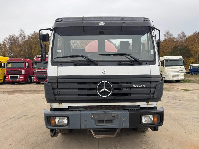 Mercedes-Benz SK 1824 (10.000 L / GRAND PONT / LAMES / V6 MOTEUR / PARFAIT ETAT) - Vakum kamion: slika Mercedes-Benz SK 1824 (10.000 L / GRAND PONT / LAMES / V6 MOTEUR / PARFAIT ETAT) - Vakum kamion Mercedes-Benz SK 1824 (10.000 L / GRAND PONT / LAMES / V6 MOTEUR / PARFAIT ETAT) - Vakum kamion: slika Mercedes-Benz SK 1824 (10.000 L / GRAND PONT / LAMES / V6 MOTEUR / PARFAIT ETAT) - Vakum kamion