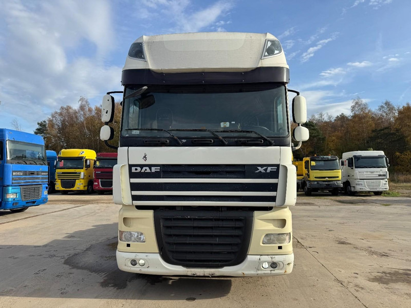 DAF 105 XF 460 Super Space Cab (MANUAL GEARBOX / BOITE MANUELLE) - Tegljač: slika DAF 105 XF 460 Super Space Cab (MANUAL GEARBOX / BOITE MANUELLE) - Tegljač DAF 105 XF 460 Super Space Cab (MANUAL GEARBOX / BOITE MANUELLE) - Tegljač: slika DAF 105 XF 460 Super Space Cab (MANUAL GEARBOX / BOITE MANUELLE) - Tegljač