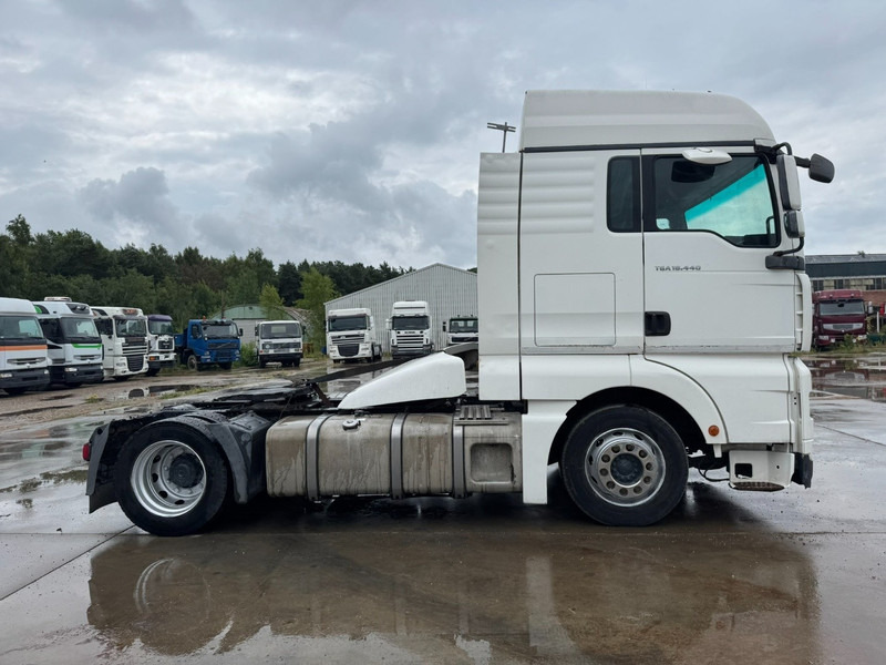 MAN TGA 18.440 (MANUAL GEARBOX / BOITE MANUELLE) - Tegljač: slika MAN TGA 18.440 (MANUAL GEARBOX / BOITE MANUELLE) - Tegljač MAN TGA 18.440 (MANUAL GEARBOX / BOITE MANUELLE) - Tegljač: slika MAN TGA 18.440 (MANUAL GEARBOX / BOITE MANUELLE) - Tegljač