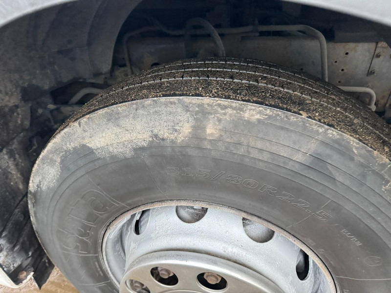 Tegljač Renault Premium 450 DXI (VERY NICE CONDITION / TRES BON ETAT): slika Tegljač Renault Premium 450 DXI (VERY NICE CONDITION / TRES BON ETAT) Tegljač Renault Premium 450 DXI (VERY NICE CONDITION / TRES BON ETAT): slika Tegljač Renault Premium 450 DXI (VERY NICE CONDITION / TRES BON ETAT)