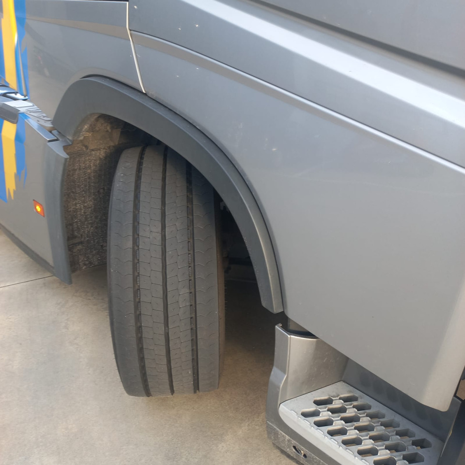 VOLVO FH16 750 - Tegljač: slika VOLVO FH16 750 - Tegljač VOLVO FH16 750 - Tegljač: slika VOLVO FH16 750 - Tegljač