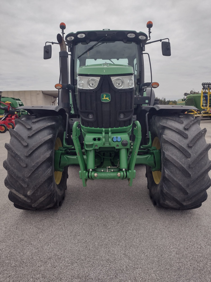 JOHN DEERE 6210 R - Traktor: slika JOHN DEERE 6210 R - Traktor JOHN DEERE 6210 R - Traktor: slika JOHN DEERE 6210 R - Traktor