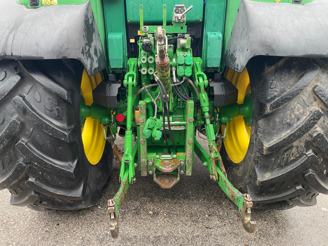JOHN DEERE 6420 S - Traktor: slika JOHN DEERE 6420 S - Traktor JOHN DEERE 6420 S - Traktor: slika JOHN DEERE 6420 S - Traktor