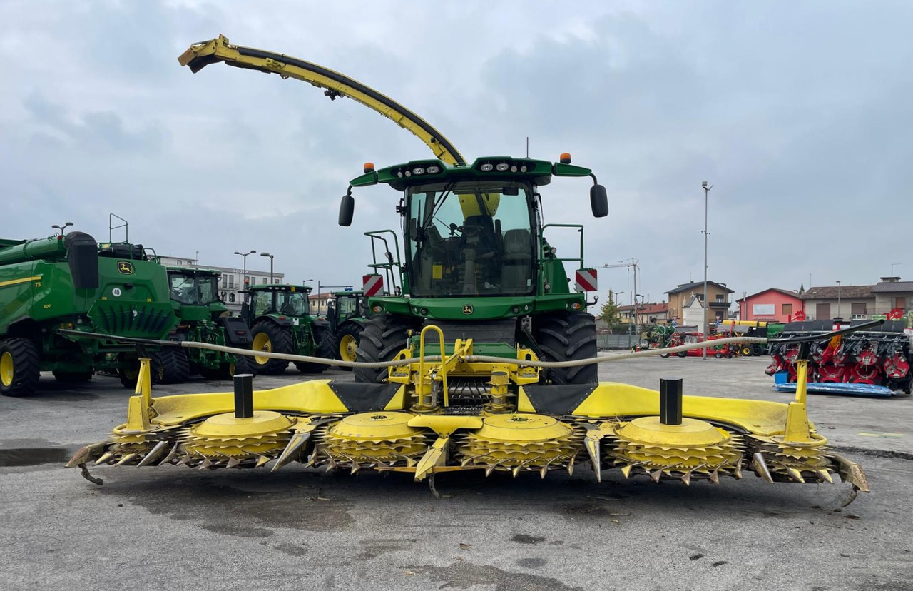 JOHN DEERE 9600i - Silažni kombajn: slika JOHN DEERE 9600i - Silažni kombajn JOHN DEERE 9600i - Silažni kombajn: slika JOHN DEERE 9600i - Silažni kombajn