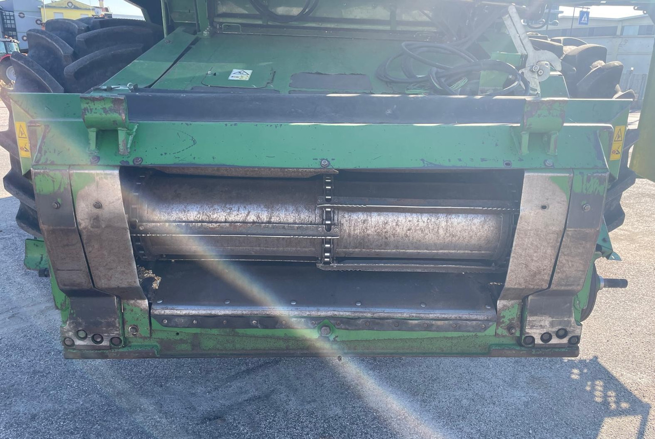 JOHN DEERE MIETITREBBIA CTS - Kombajn za žetvu: slika JOHN DEERE MIETITREBBIA CTS - Kombajn za žetvu JOHN DEERE MIETITREBBIA CTS - Kombajn za žetvu: slika JOHN DEERE MIETITREBBIA CTS - Kombajn za žetvu
