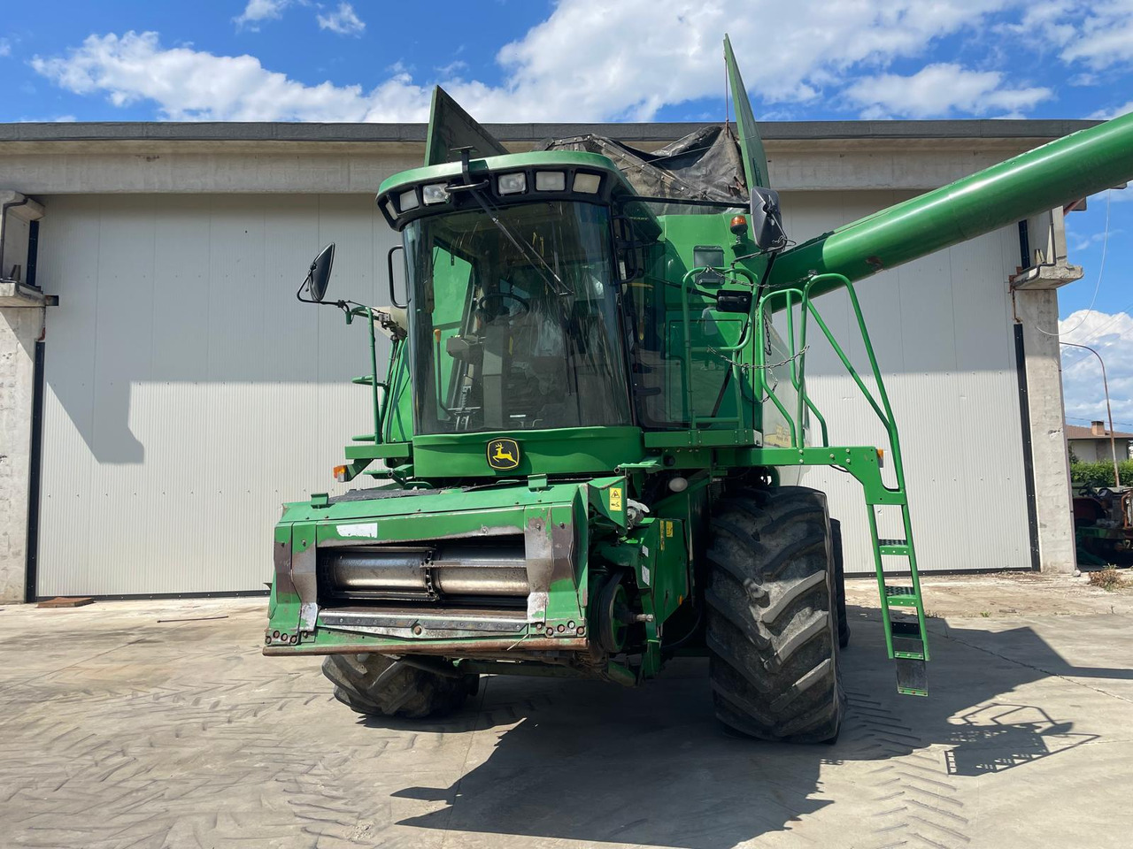JOHN DEERE MIETITREBBIA STS 9880 - Kombajn za žetvu: slika JOHN DEERE MIETITREBBIA STS 9880 - Kombajn za žetvu JOHN DEERE MIETITREBBIA STS 9880 - Kombajn za žetvu: slika JOHN DEERE MIETITREBBIA STS 9880 - Kombajn za žetvu