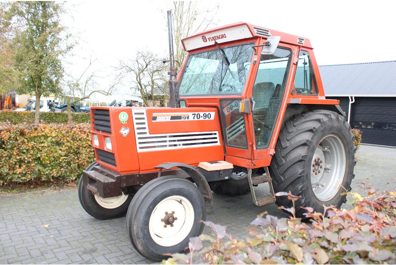 Fiat 70-90 - Traktor: slika Fiat 70-90 - Traktor Fiat 70-90 - Traktor: slika Fiat 70-90 - Traktor