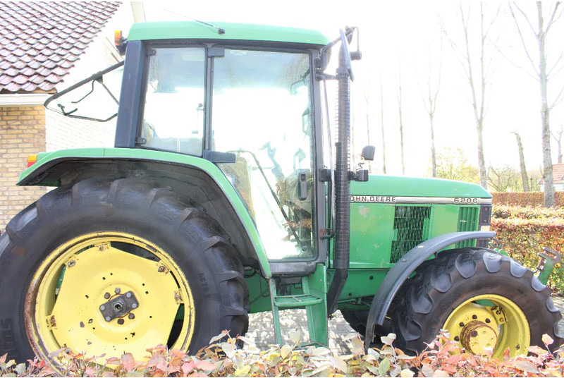 John Deere 6200 - Traktor: slika John Deere 6200 - Traktor John Deere 6200 - Traktor: slika John Deere 6200 - Traktor