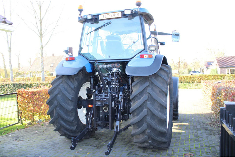 New Holland TM 140 - Traktor: slika New Holland TM 140 - Traktor New Holland TM 140 - Traktor: slika New Holland TM 140 - Traktor